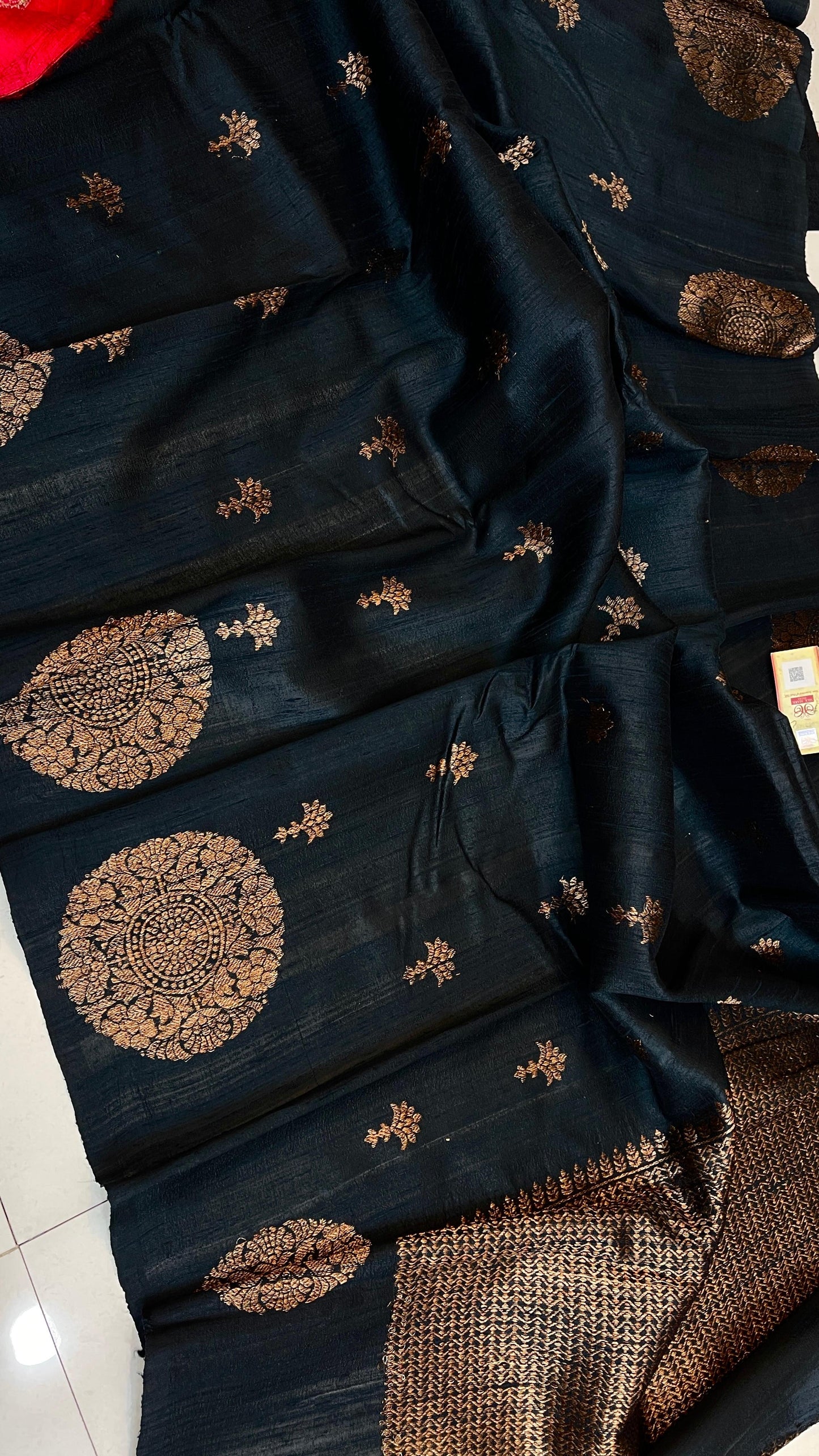 Raw Silk Saree with Banarasi weaves