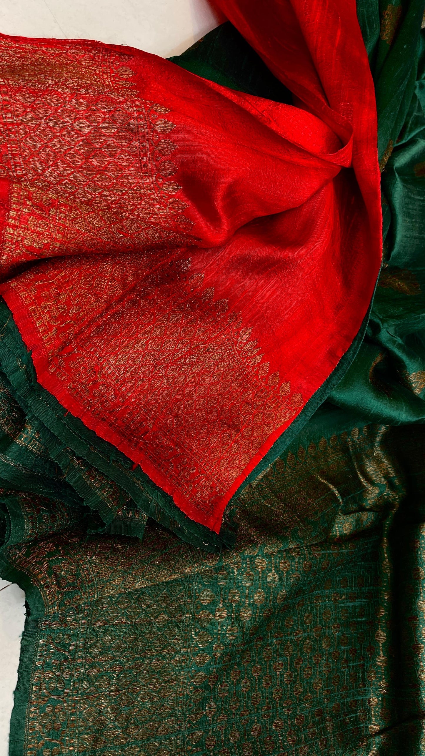 Raw Silk Saree with Banarasi weaves