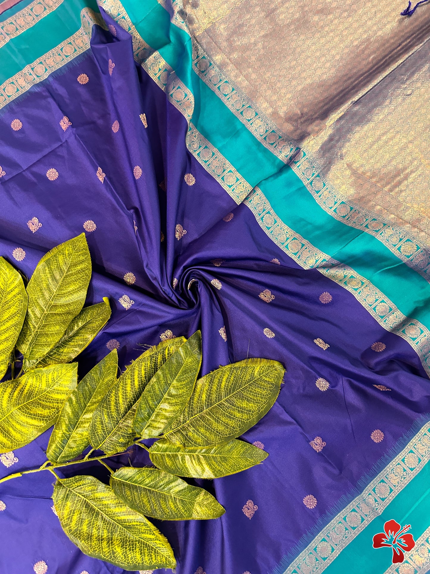 Semi kanchi silk saree with contrast border