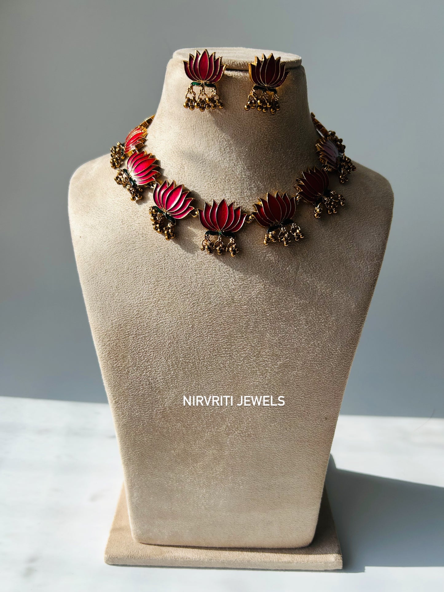Premium lotus beaded necklace- Pink
