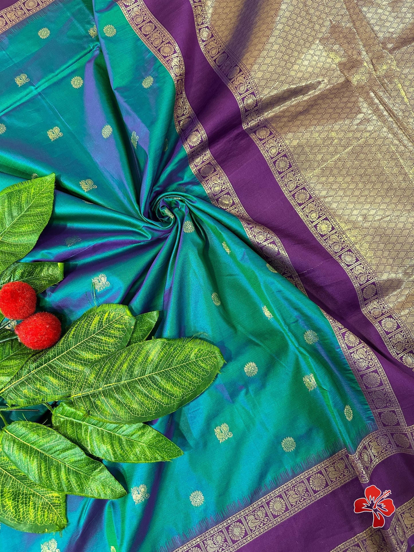Semi kanchi silk saree with contrast border