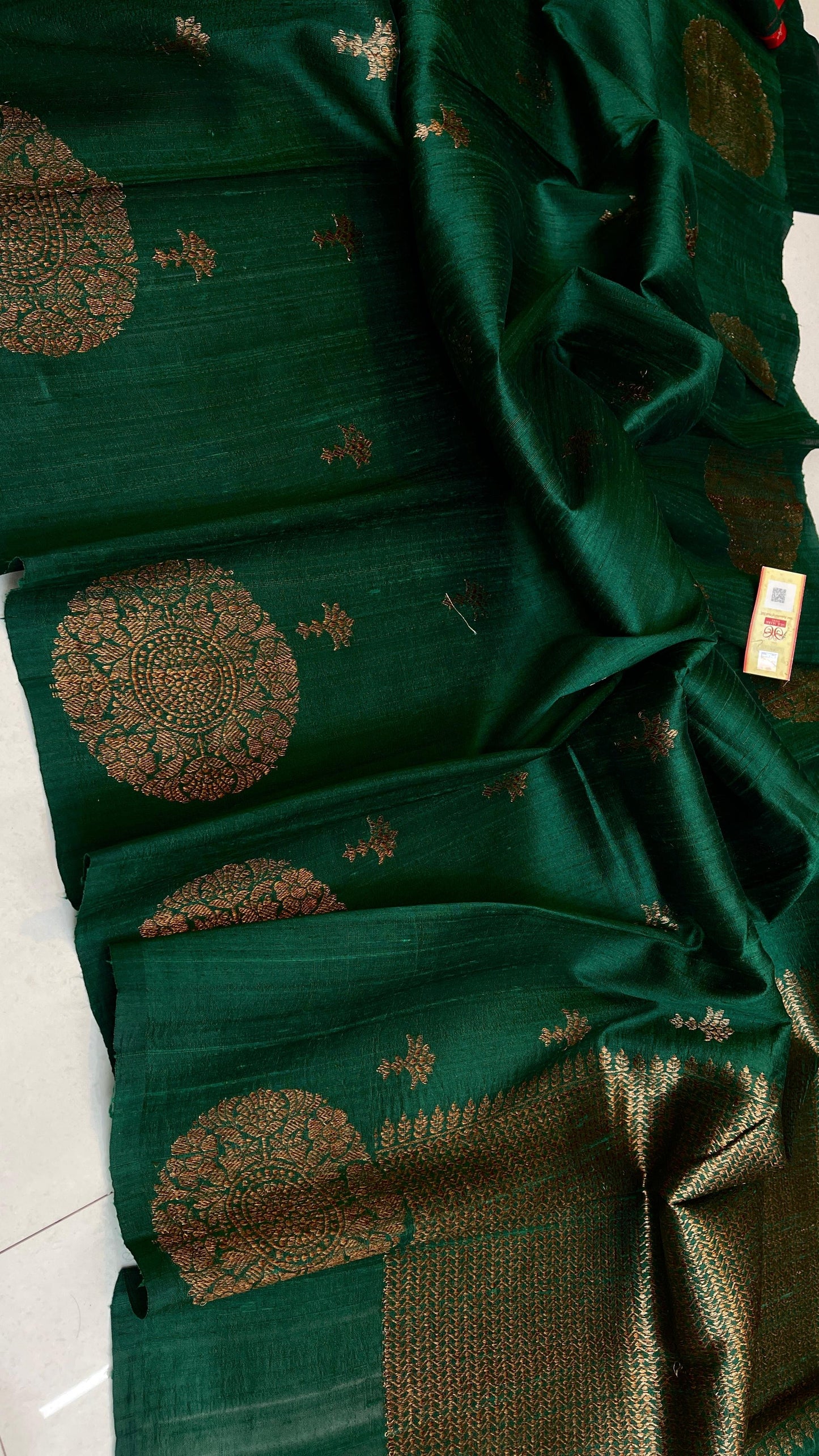 Raw Silk Saree with Banarasi weaves