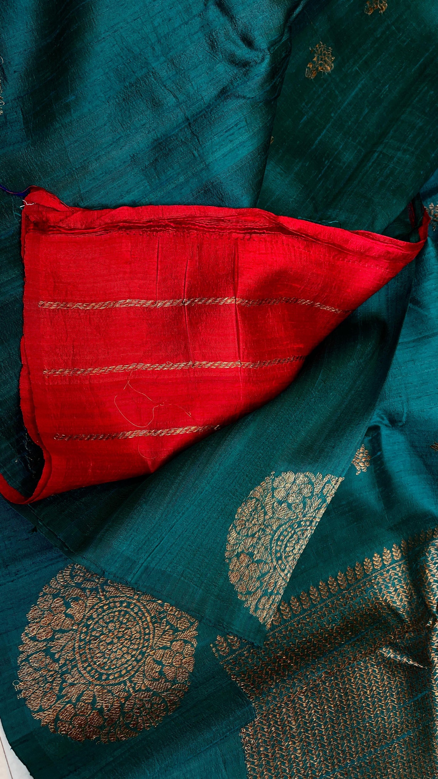 Raw Silk Saree with Banarasi weaves