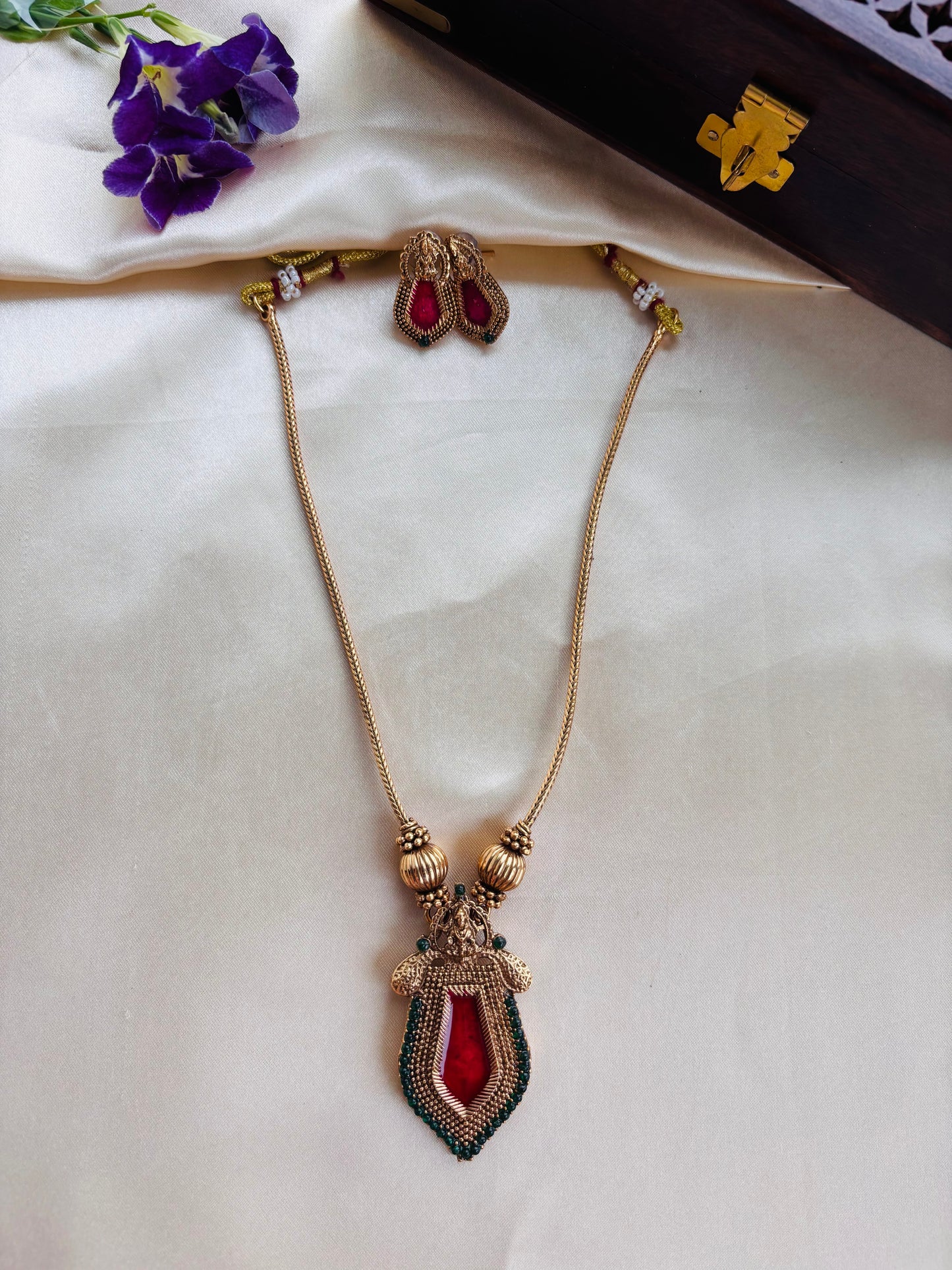 Palakka AD pendant chain - Pink