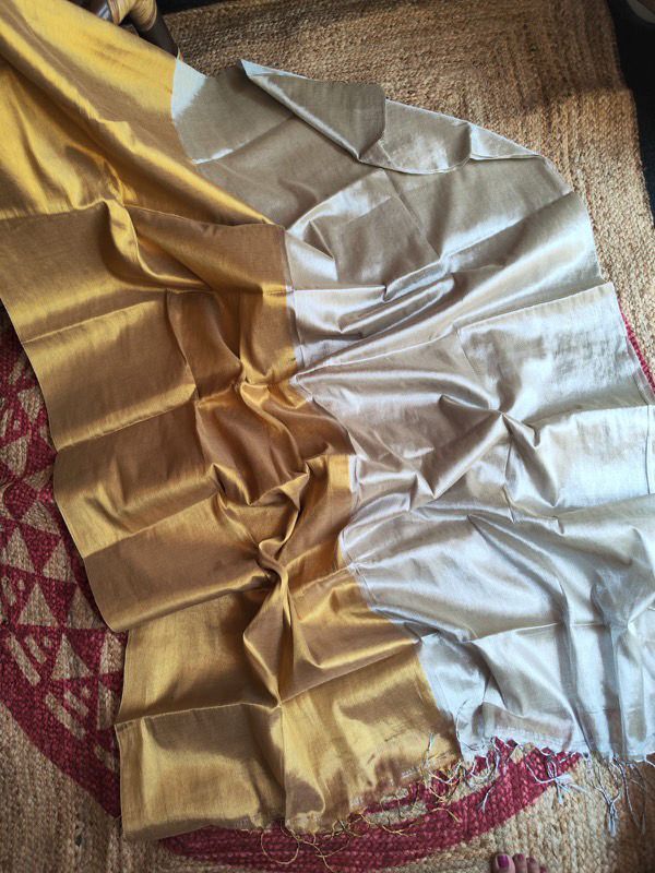 Mul tissue Raga saree - Gold and Silver