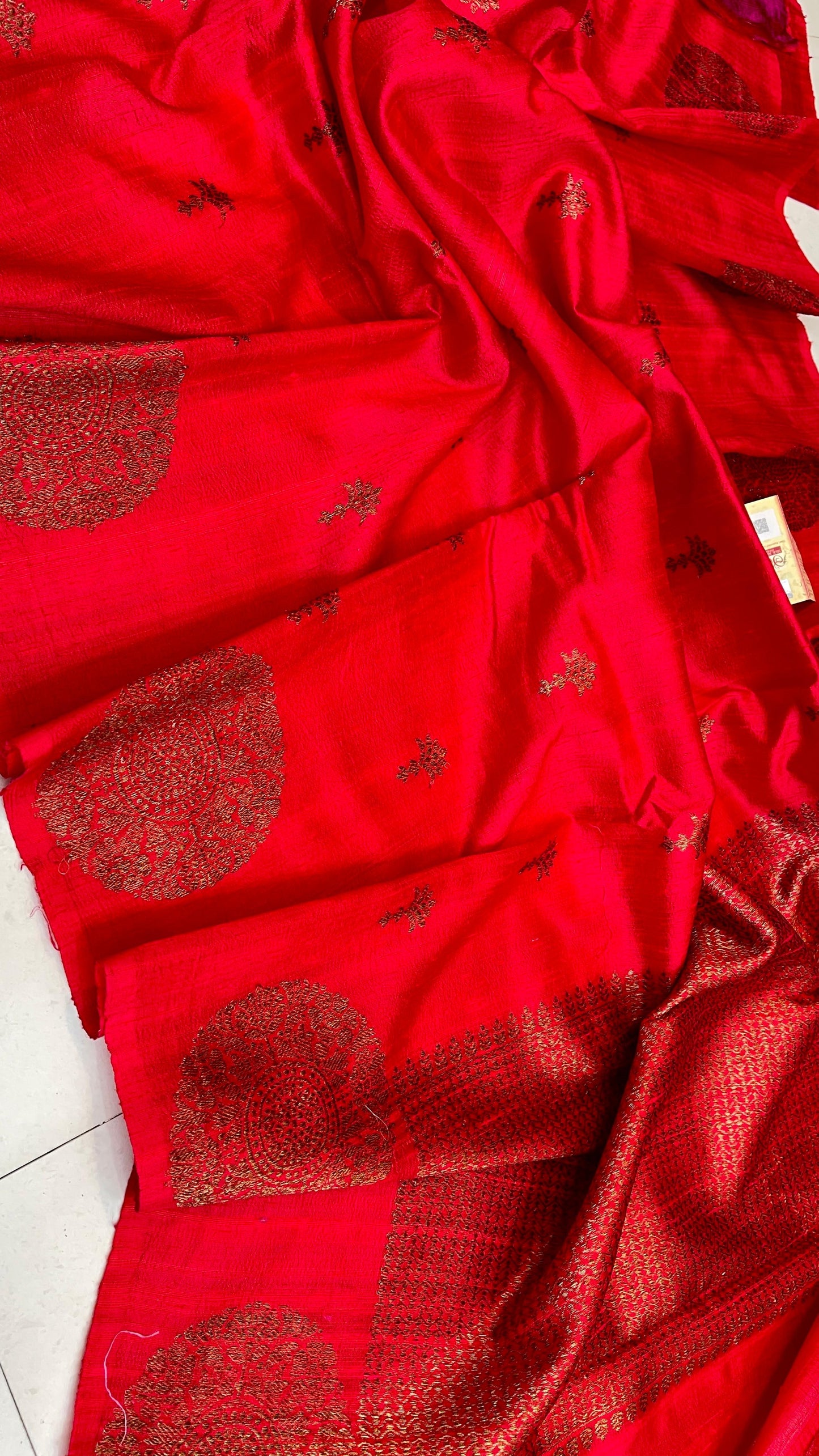 Raw Silk Saree with Banarasi weaves