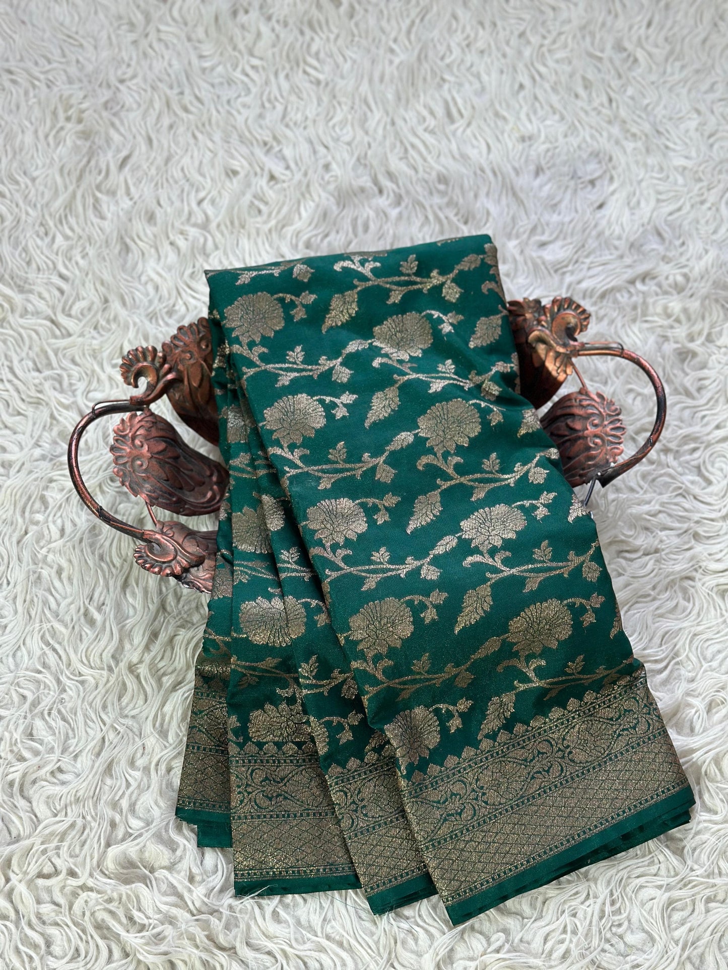 Semi Banarasi georgette saree with antique weaves