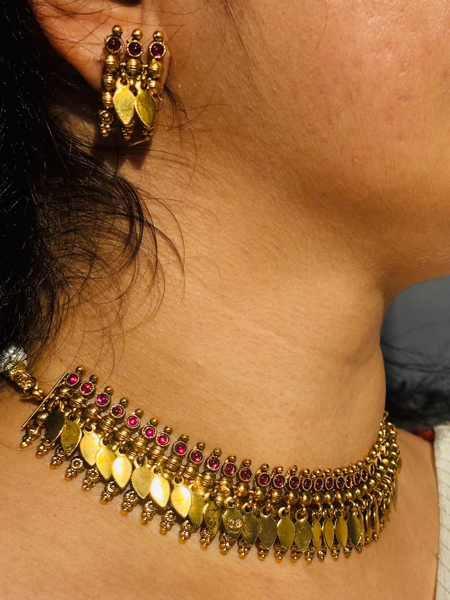 Prebooking - Statement antique ruby Elakkathali