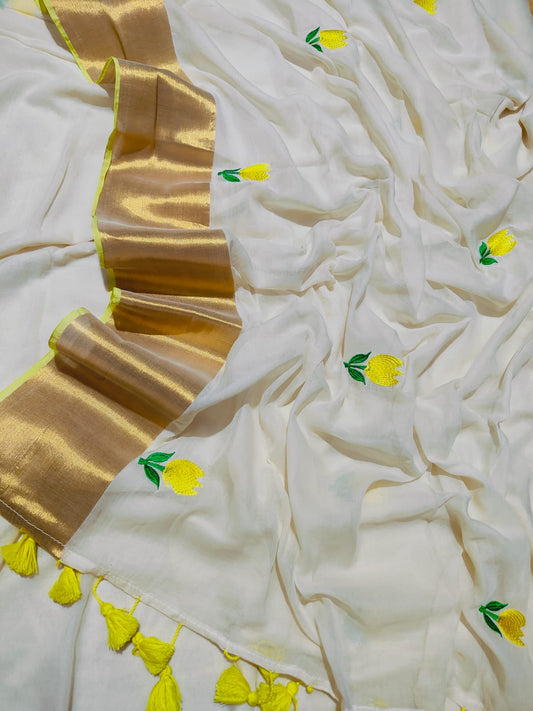 Pure and authentic mul cotton saree with beautiful embroidery and big zari border