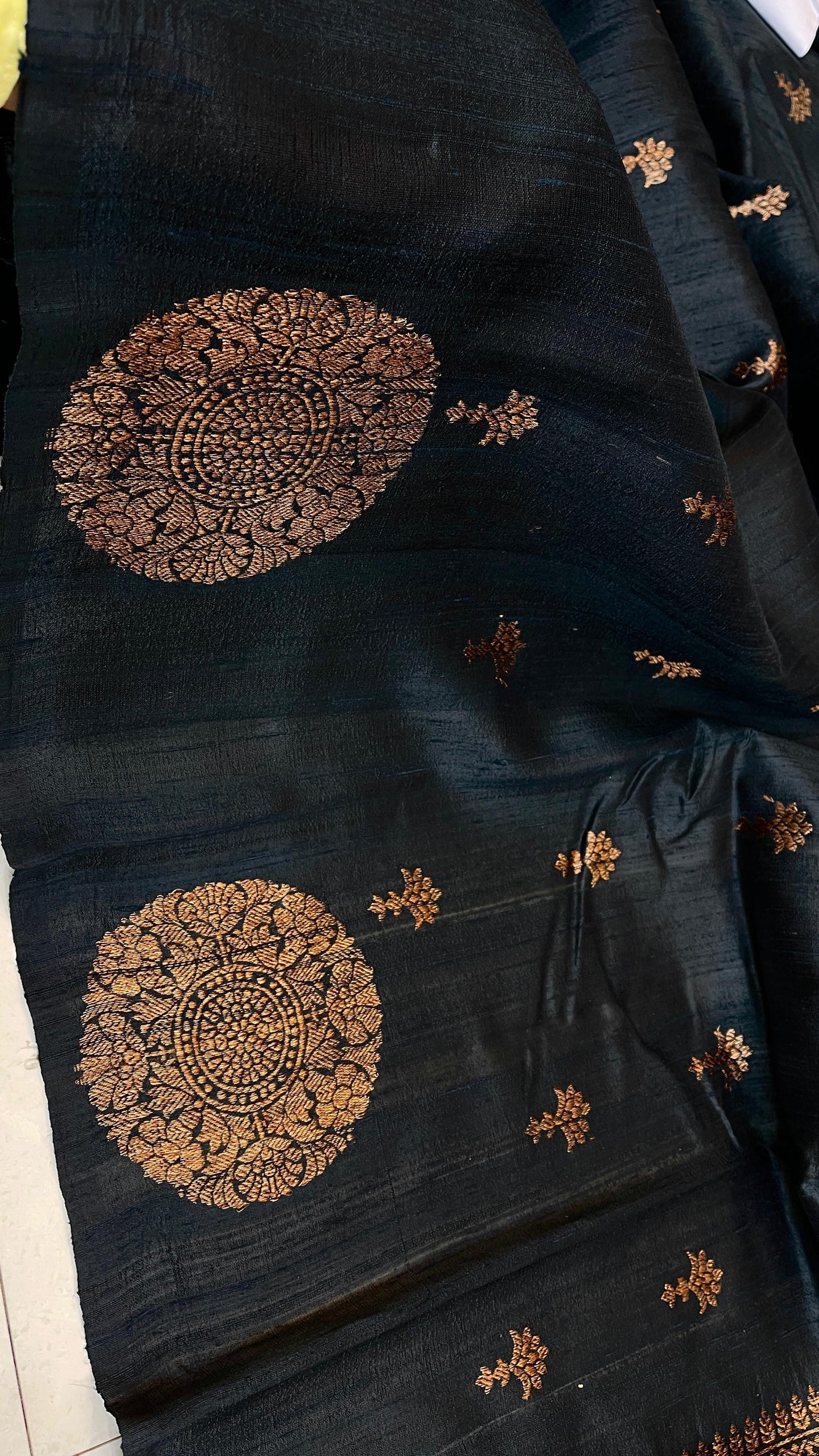 Raw Silk Saree with Banarasi weaves