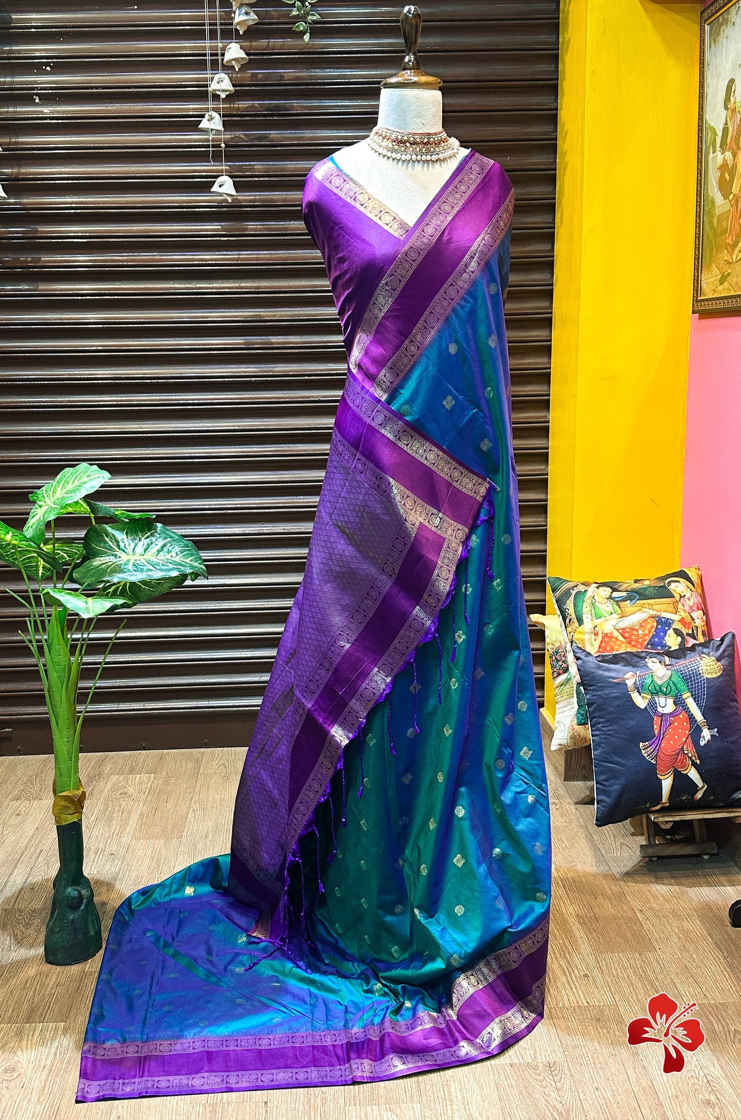 Semi kanchi silk saree with contrast border