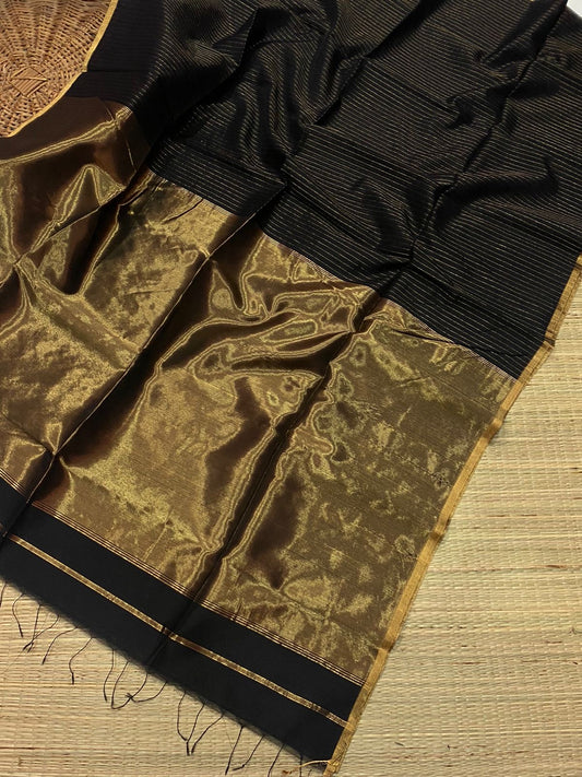 Pure Maheshwari silk cotton saree - small border zari stripes