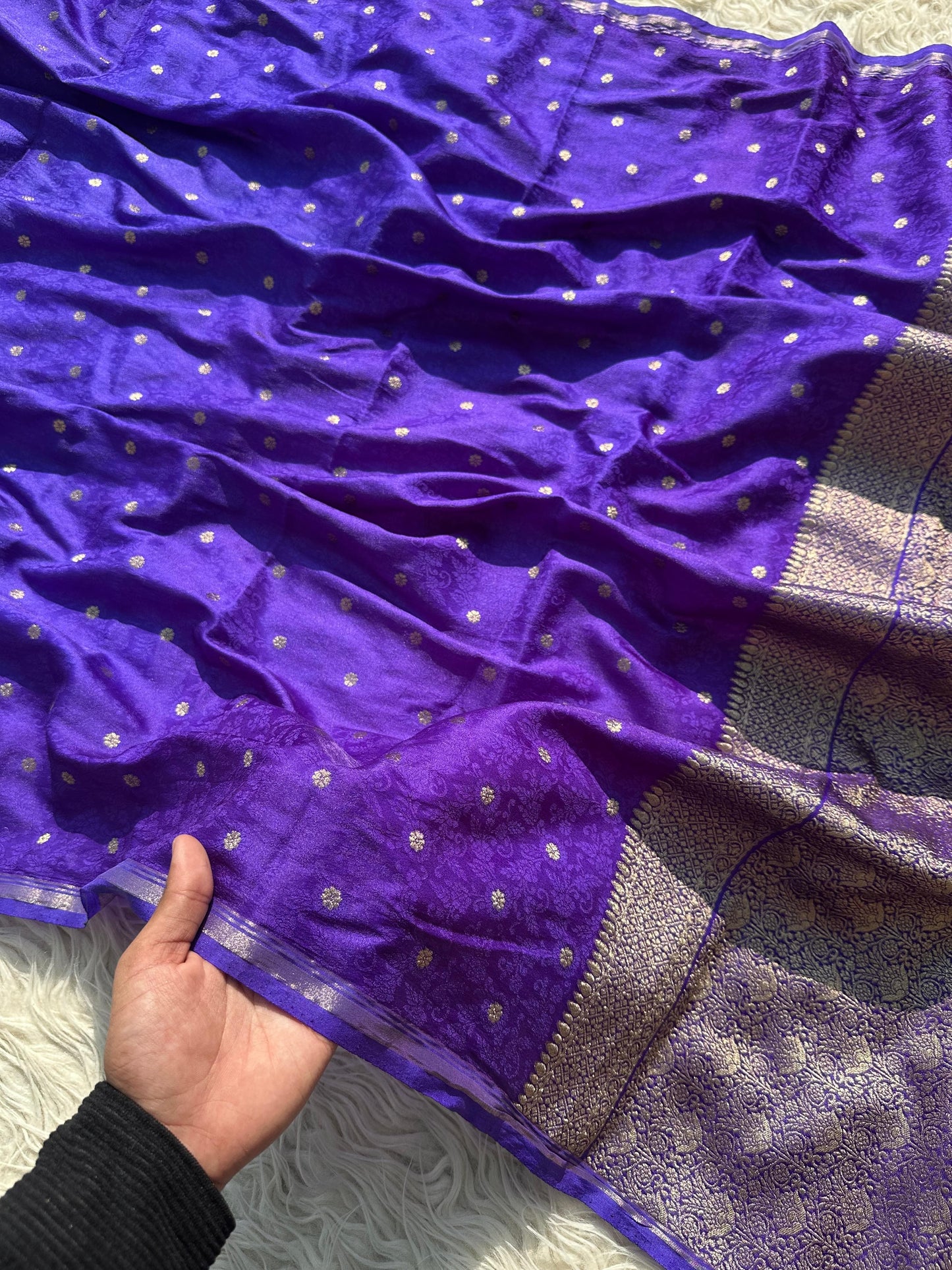 Banarasi semi katan silk with buttas