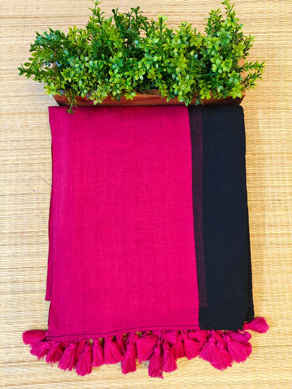 Pure mul cotton saree Black and Pink