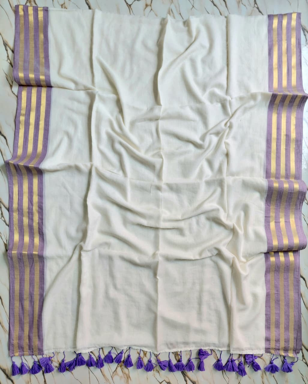 Pure authentic mul cotton saree with lavender border