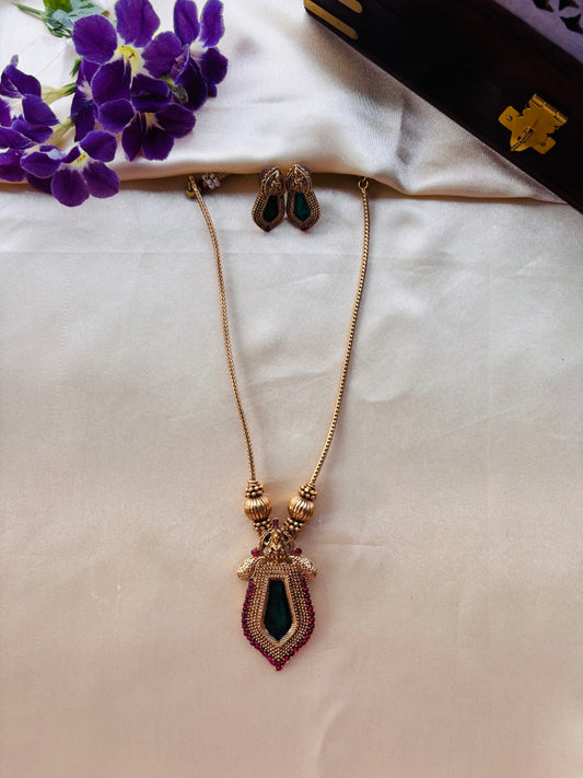 Palakka AD pendant chain - Green
