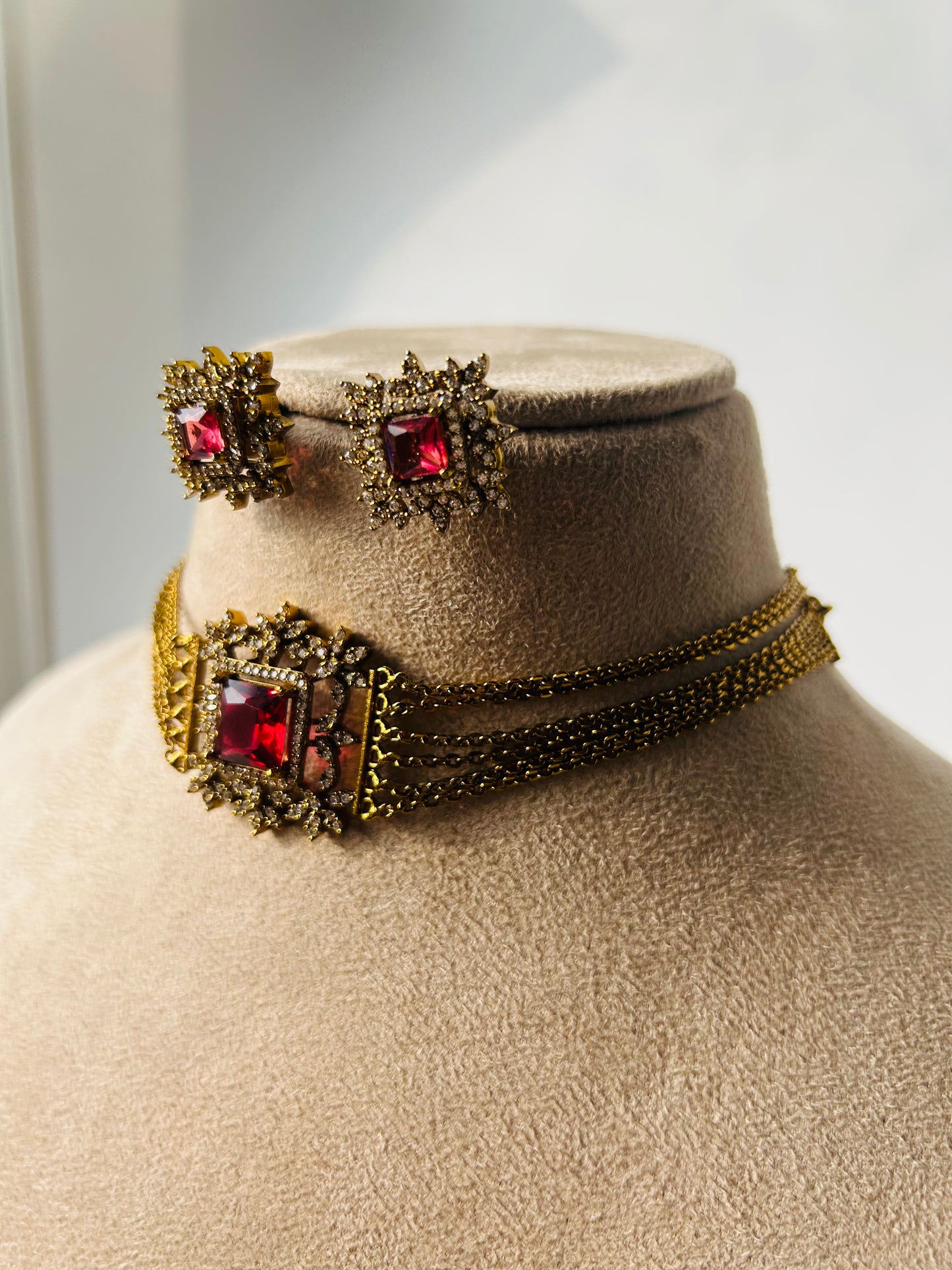 Beautiful AD Ruby choker set
