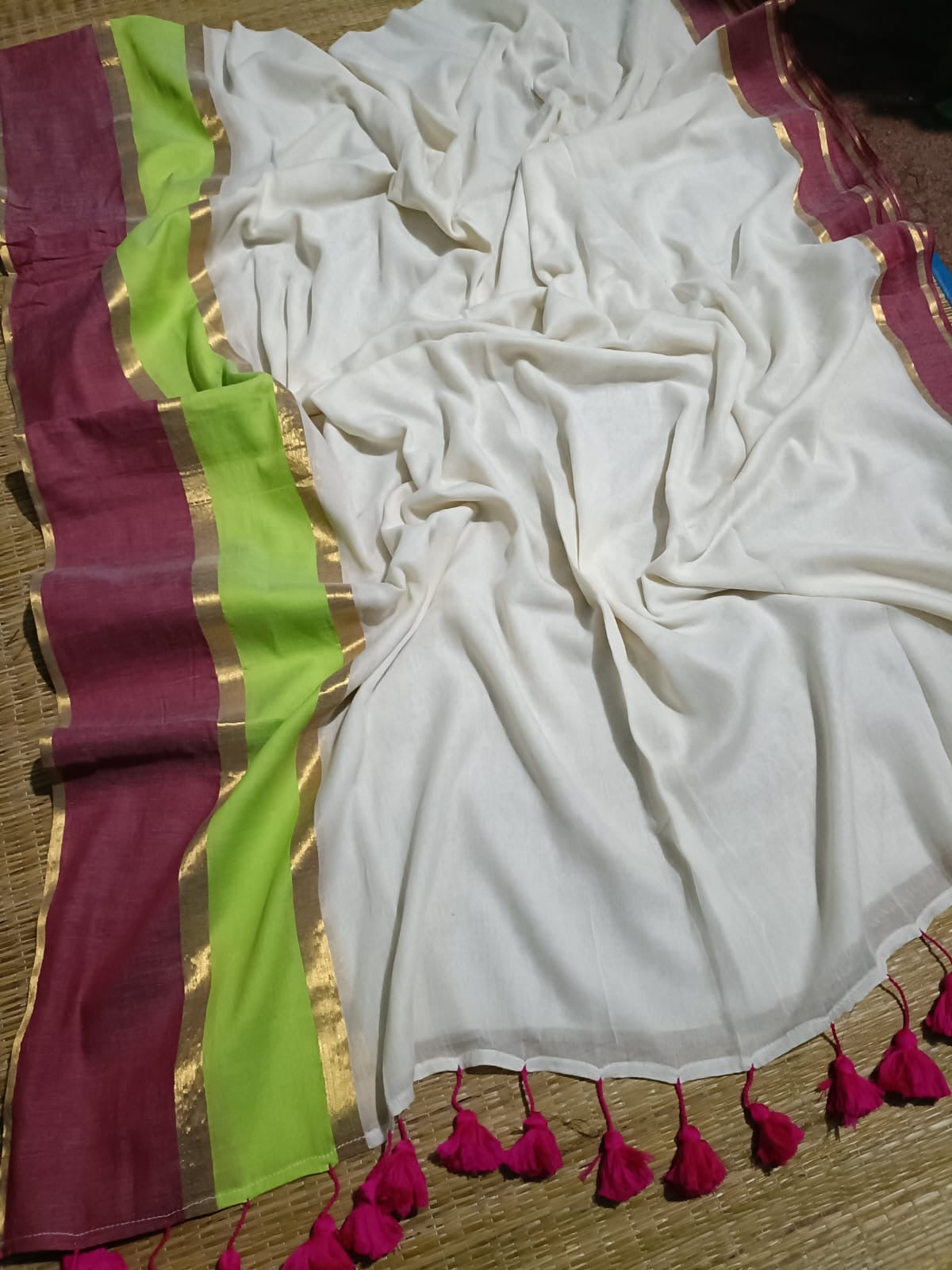 Pure mul cotton saree with dual shade border- wine & green