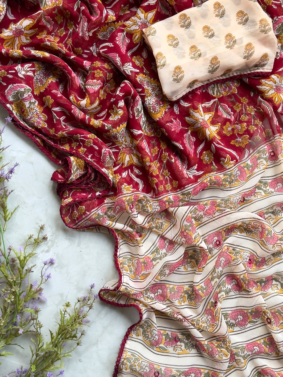 Beautiful georgette saree with kalamkari prints and lace detailing border