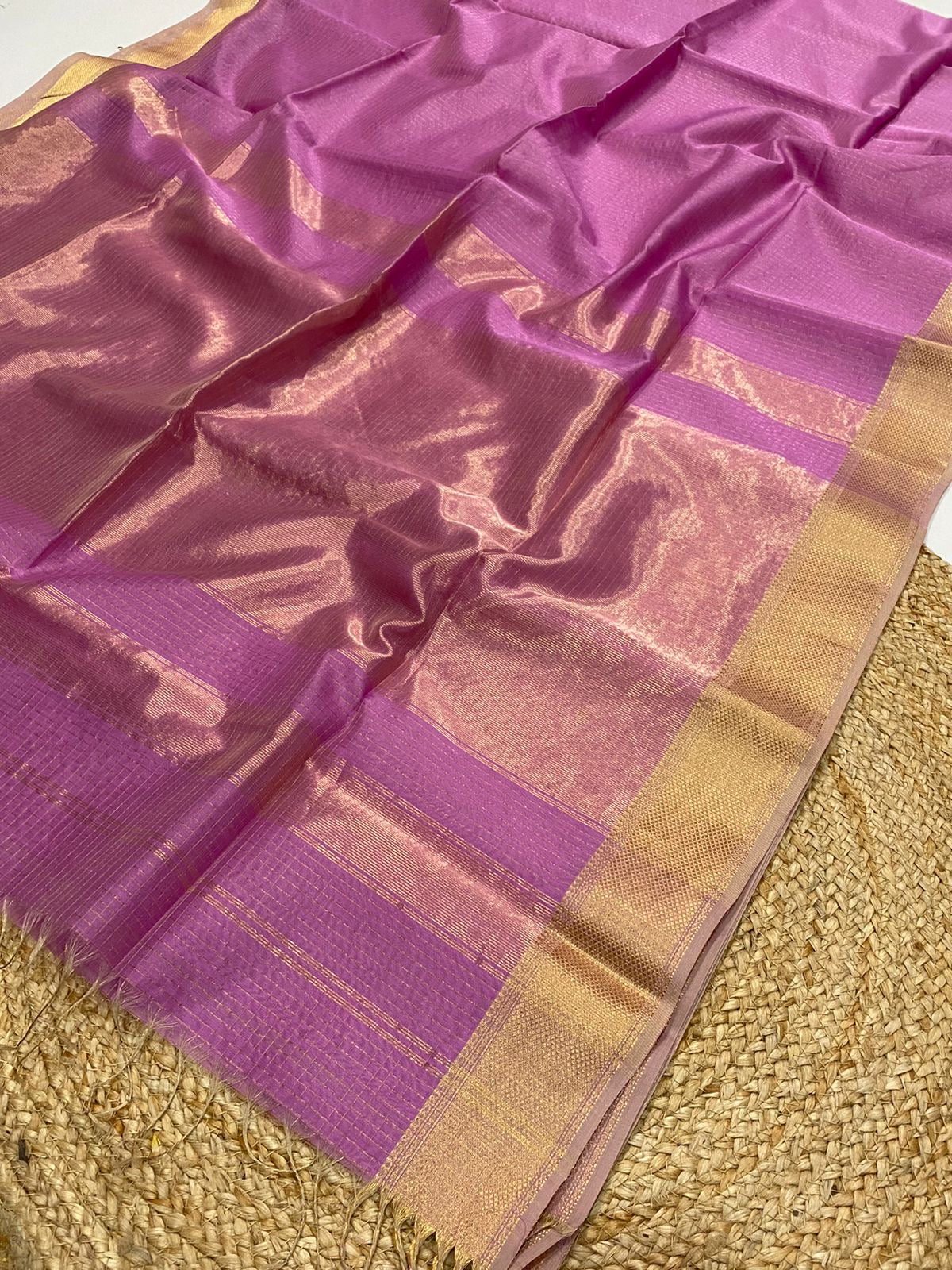 Pure Maheshwari handloom checks saree