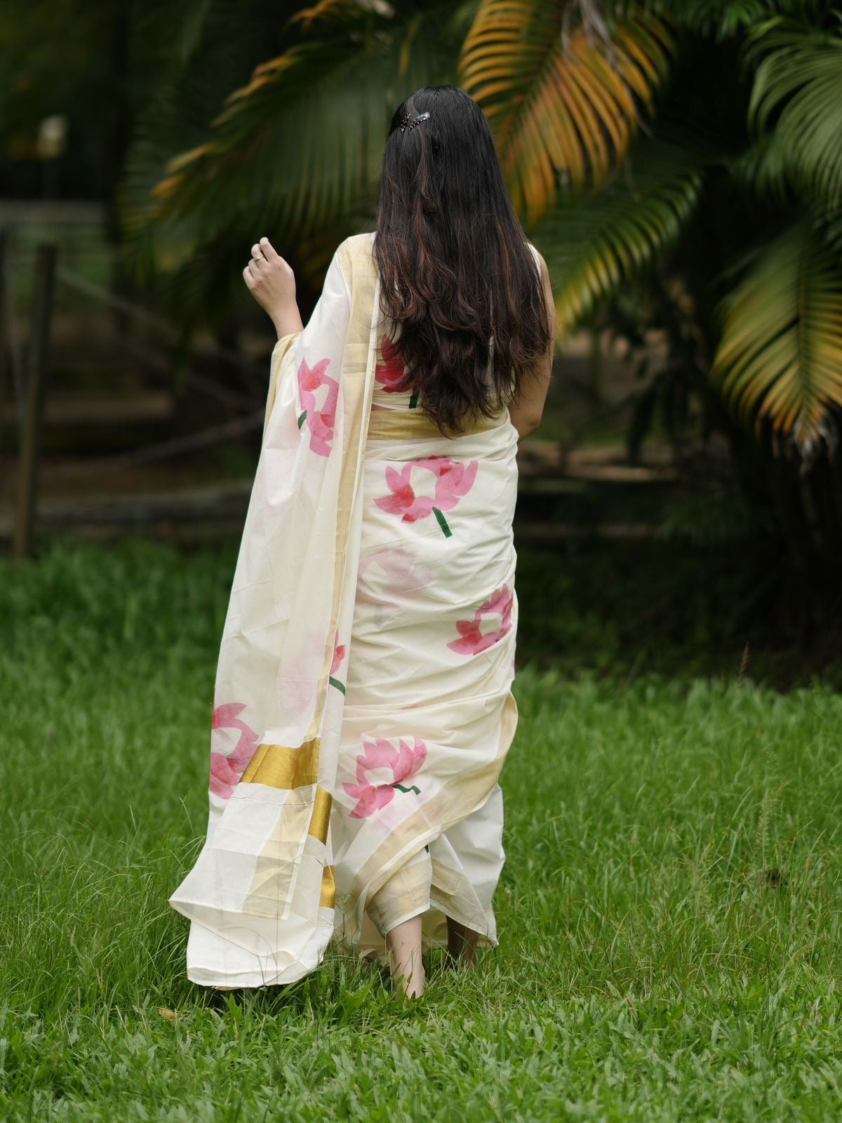 (Prebooking 15 days) Premium pink lotus printed kerala cotton saree