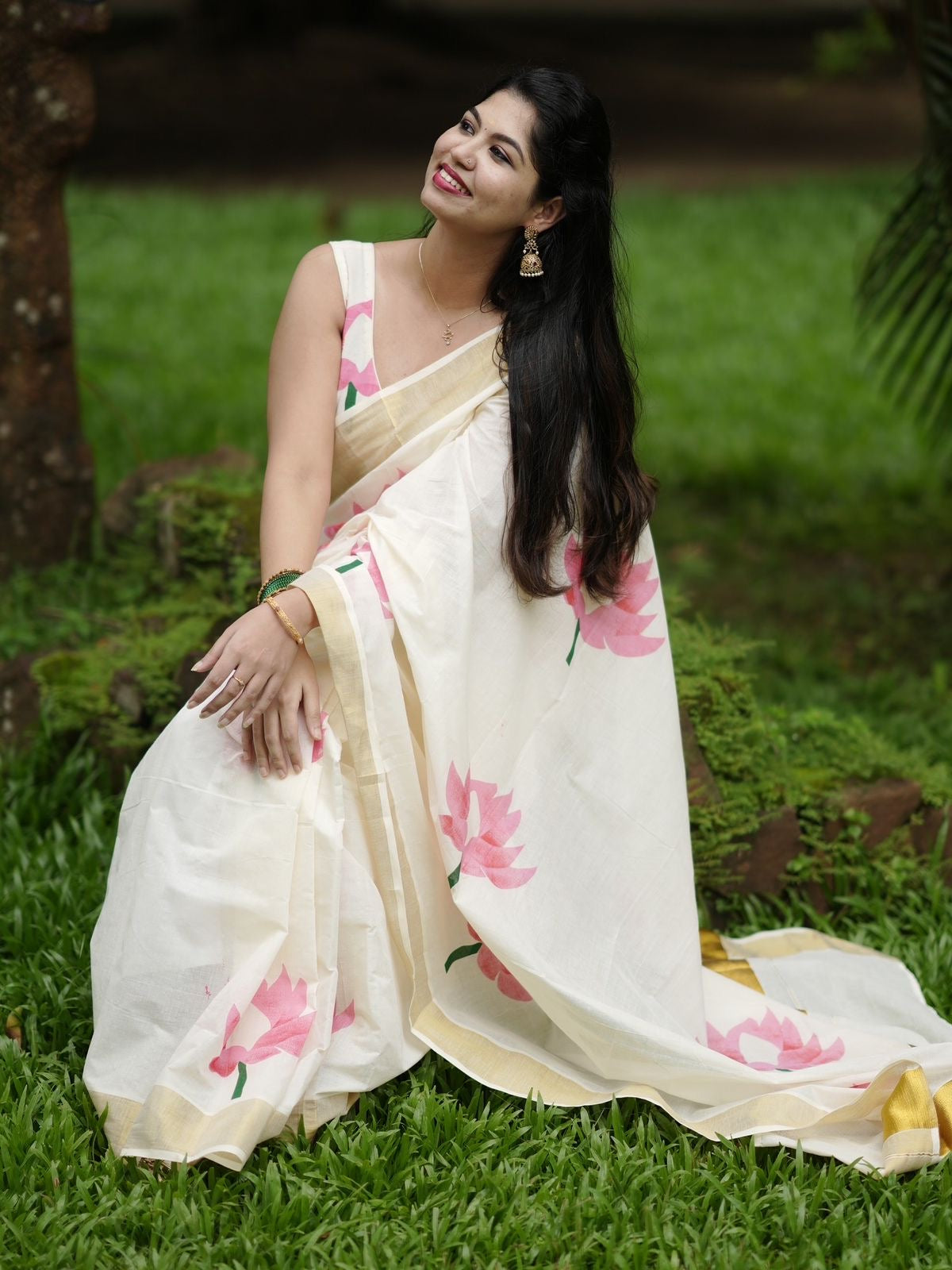 (Prebooking 15 days) Premium pink lotus printed kerala cotton saree