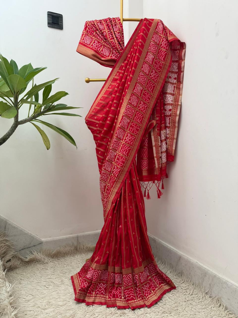 Banarasi semi Katan georgette saree with bandhini prints
