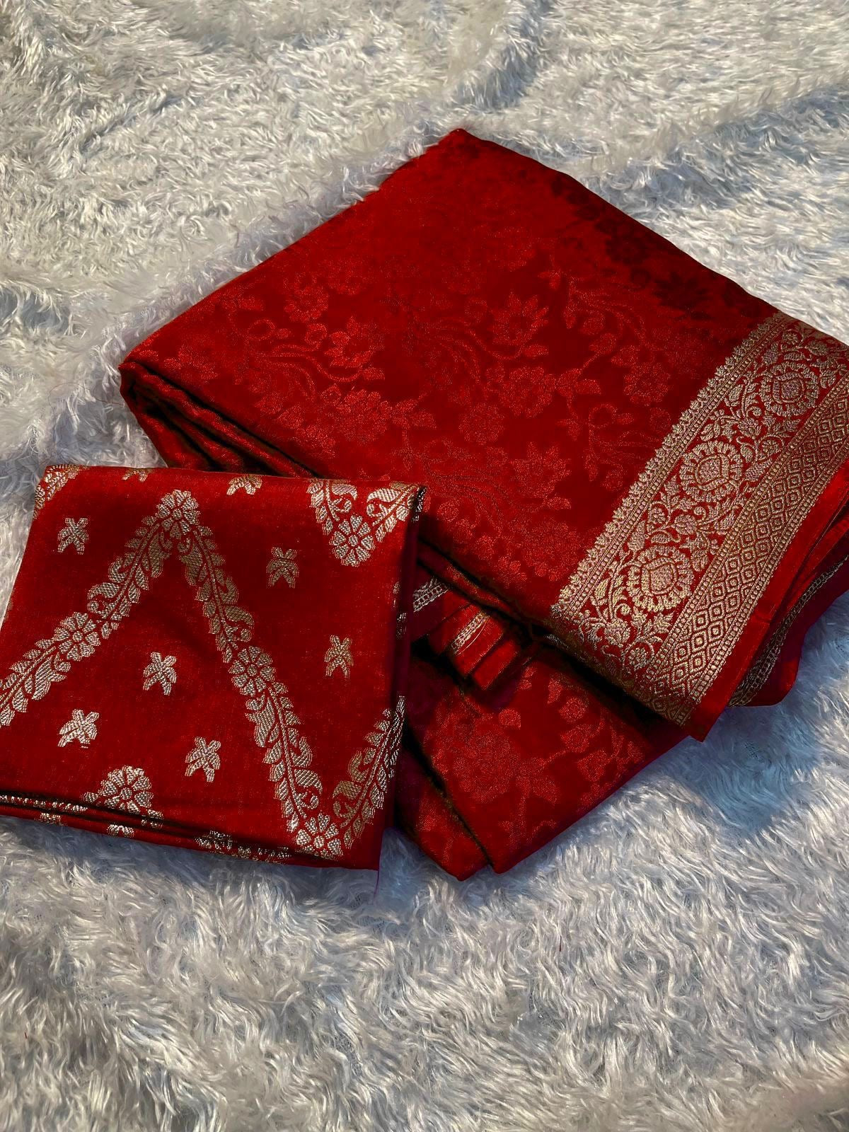 Soft viscous chinon silk with self weaving