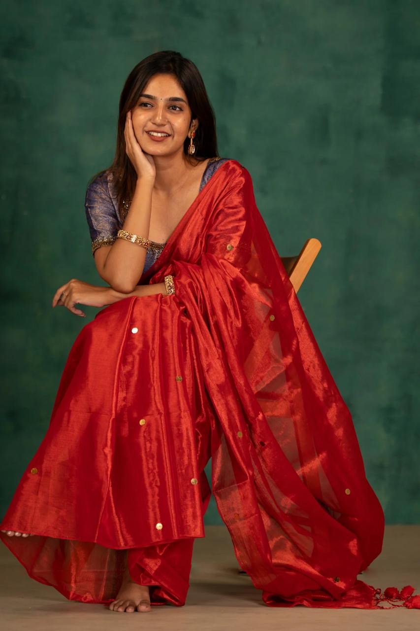 Pure mul tissue Raga saree with round sequins