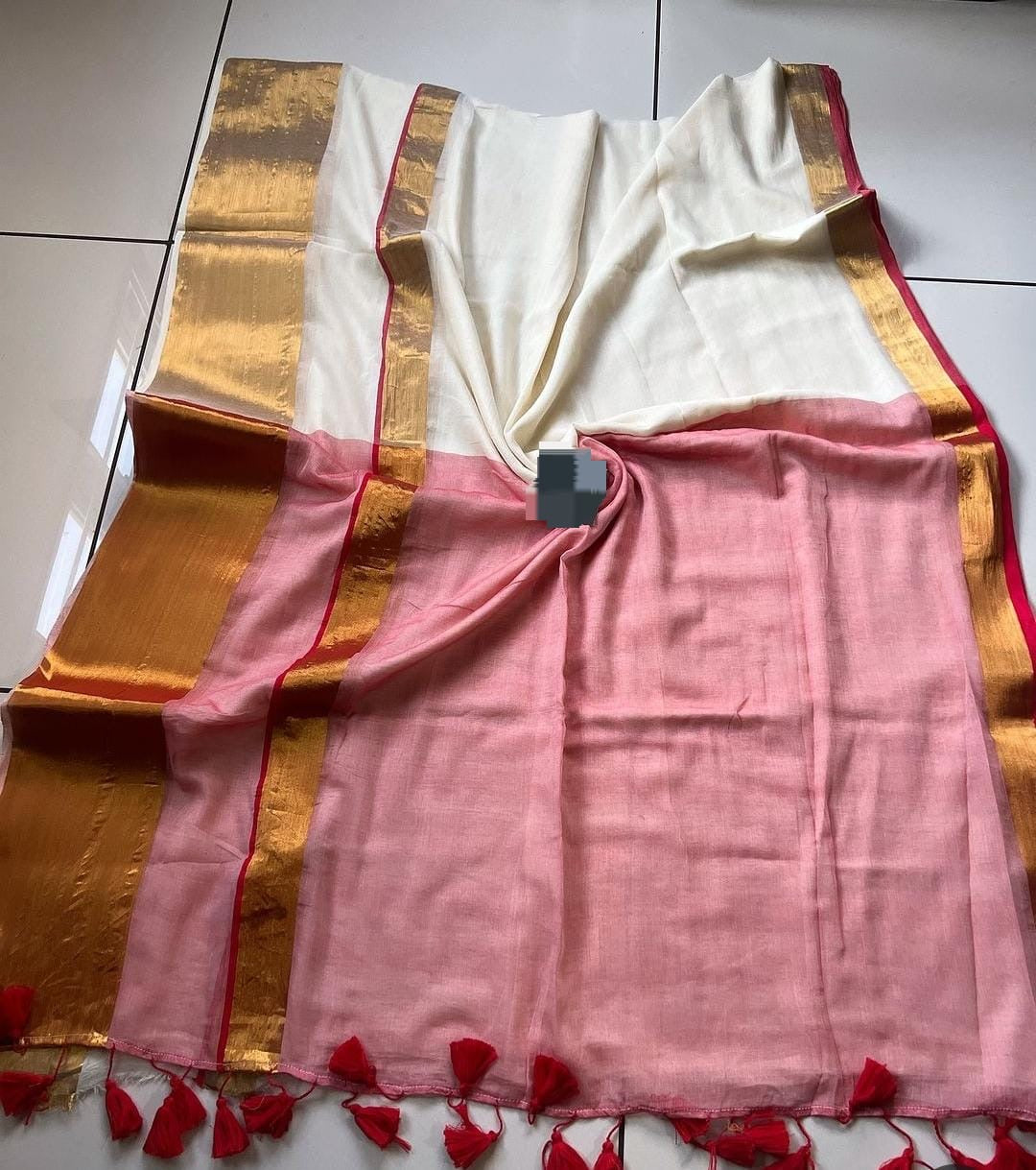 Soft Mul cotton saree - Red pallu