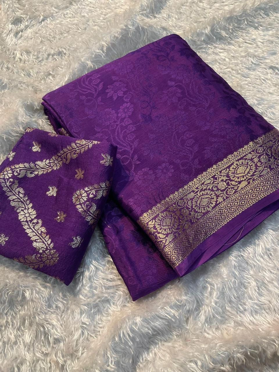 Soft viscous chinon silk with self weaving