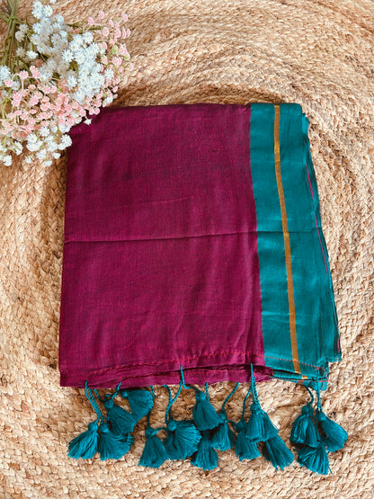 Pure authentic mul cotton saree with single zari line contrast border