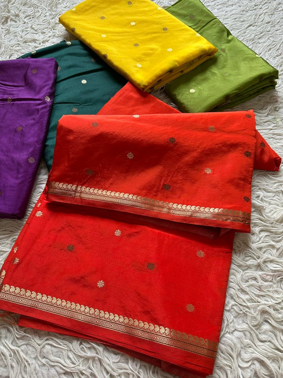 Premium semi crape Banarasi silk saree with small buttis and border