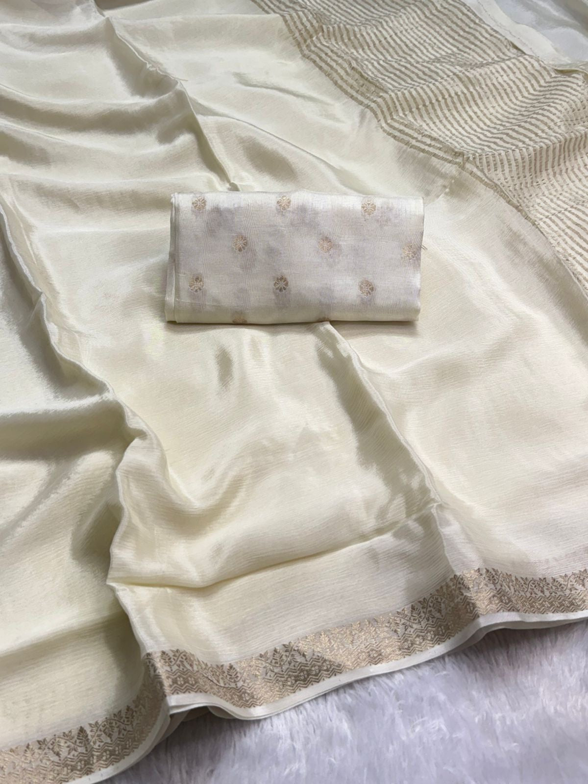 Beautiful viscous chinon saree with zari weaving border and viscous butta blouse