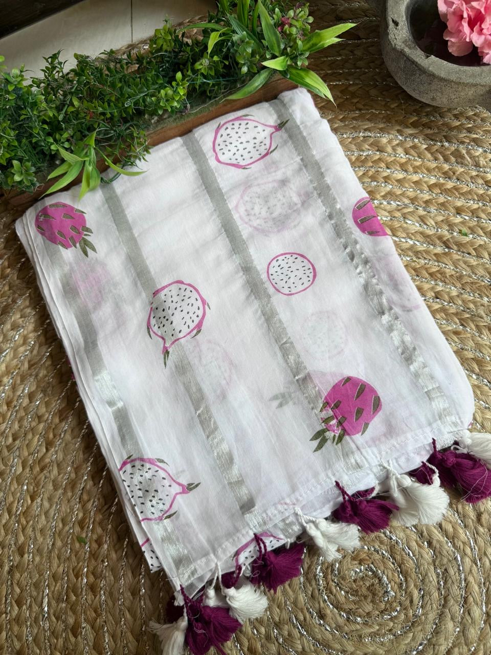 Pure mul cotton saree with cute prints and silver zari stripes