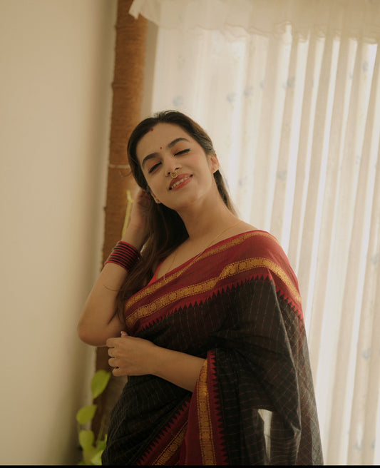 Prebooking (15-20 days) Ahaana inspired pure kanchi cotton saree in black and red combo