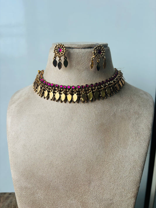 Beautiful ilakkathali choker - pink