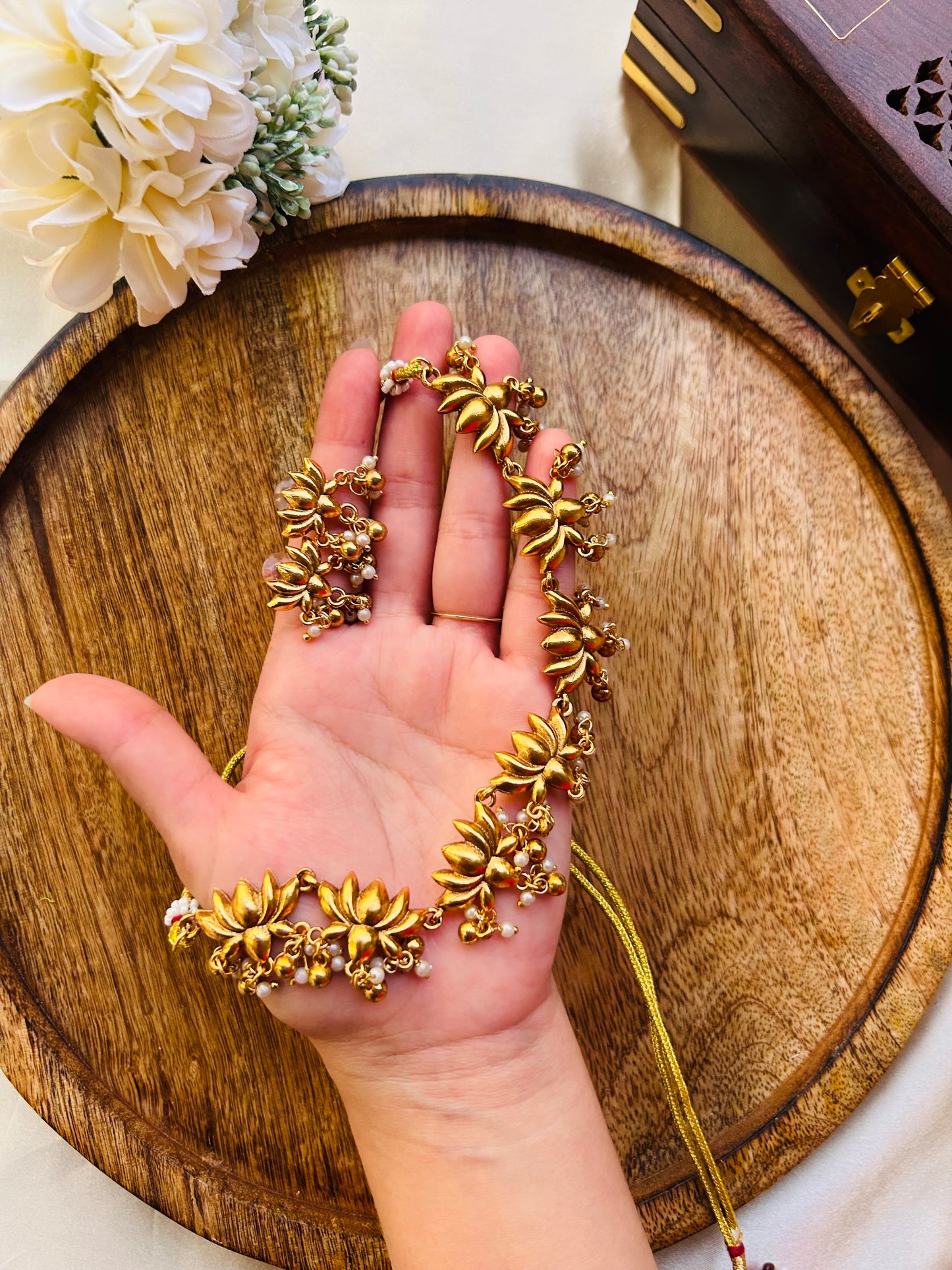 Beautiful lotus pearl necklace