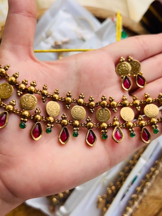 Beautiful coin choker - mix