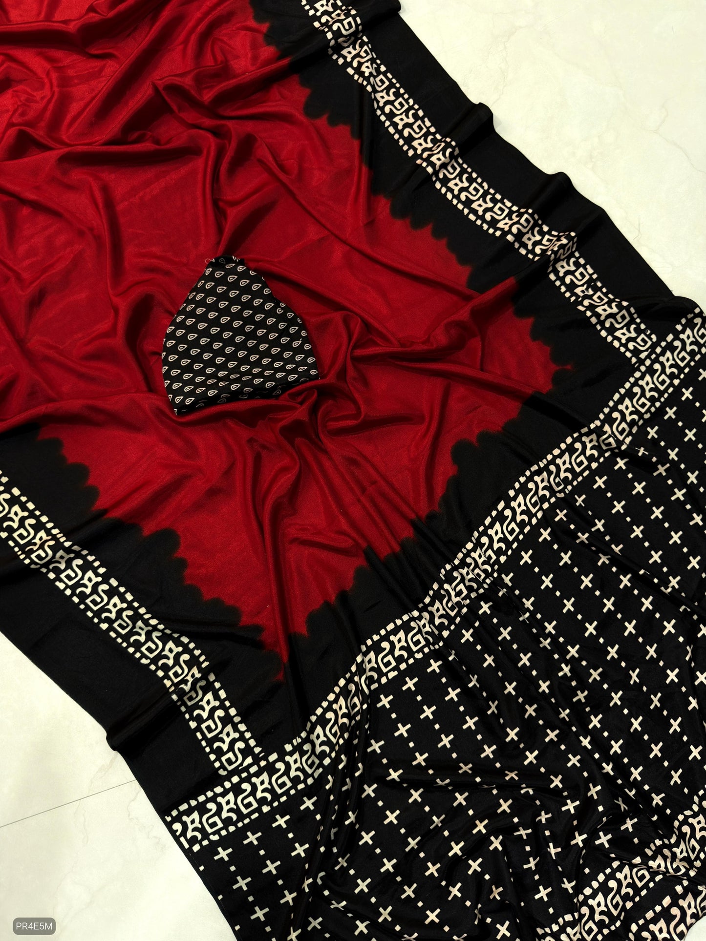 Semi gajji crape silk saree with fancy prints