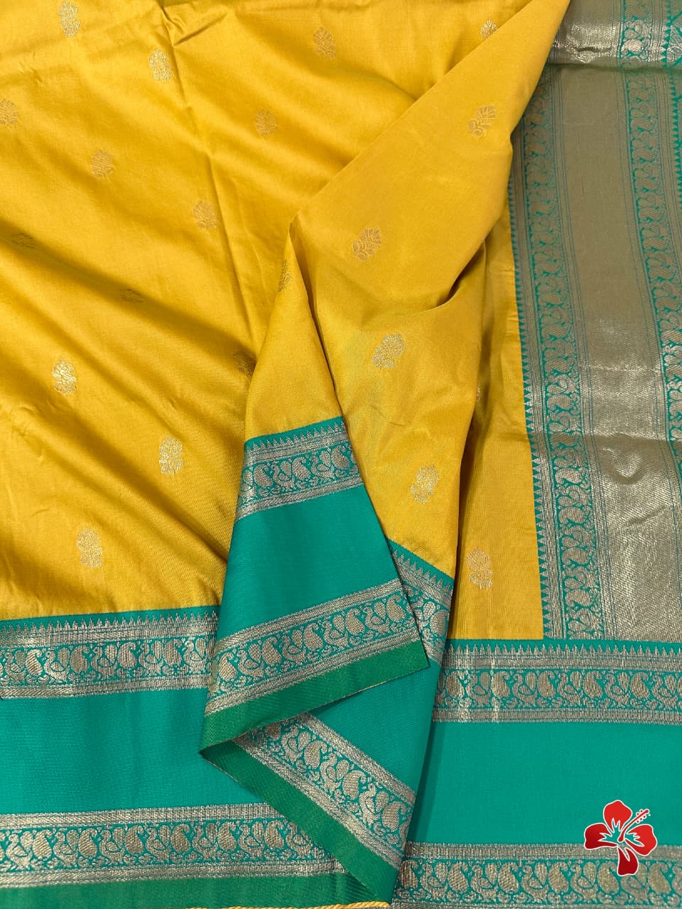 Beautiful semi silk saree with contrast border (Prebooking 35 days)