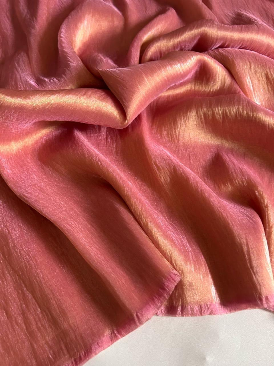 Soft tissue saree with metallic finish