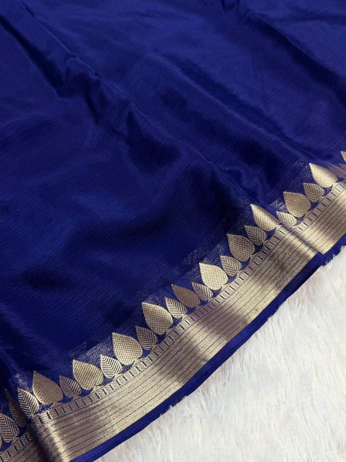 Beautiful viscous georgette saree with zari border and dola silk blouse