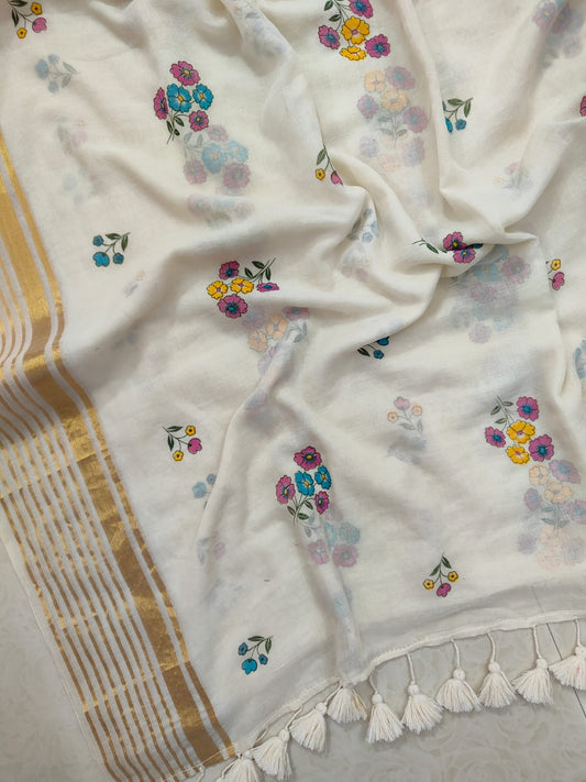 Pure and authentic mul cotton saree with cute floral prints