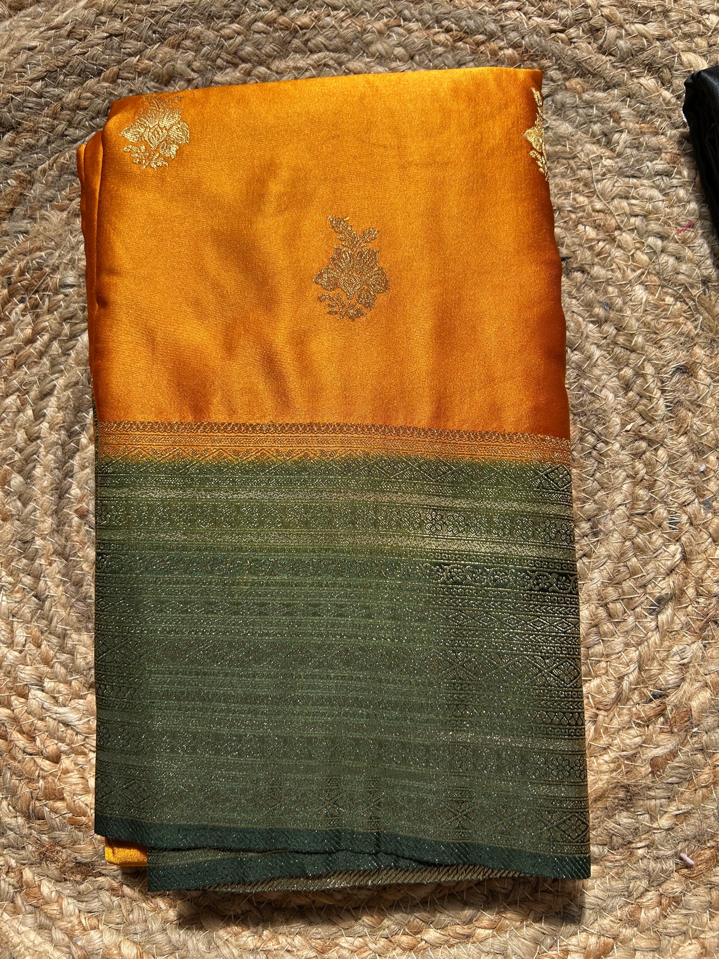 Soft and flowy crepe silk saree with Banarasi weavings