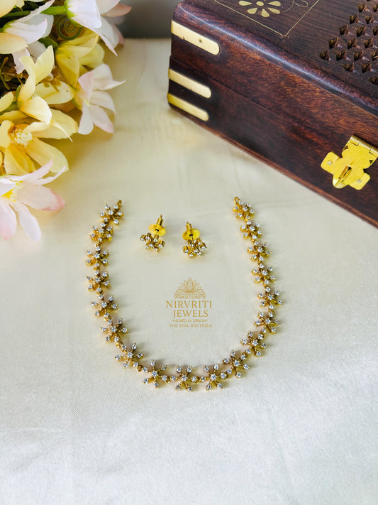 Gorgeous AD star flower necklace!