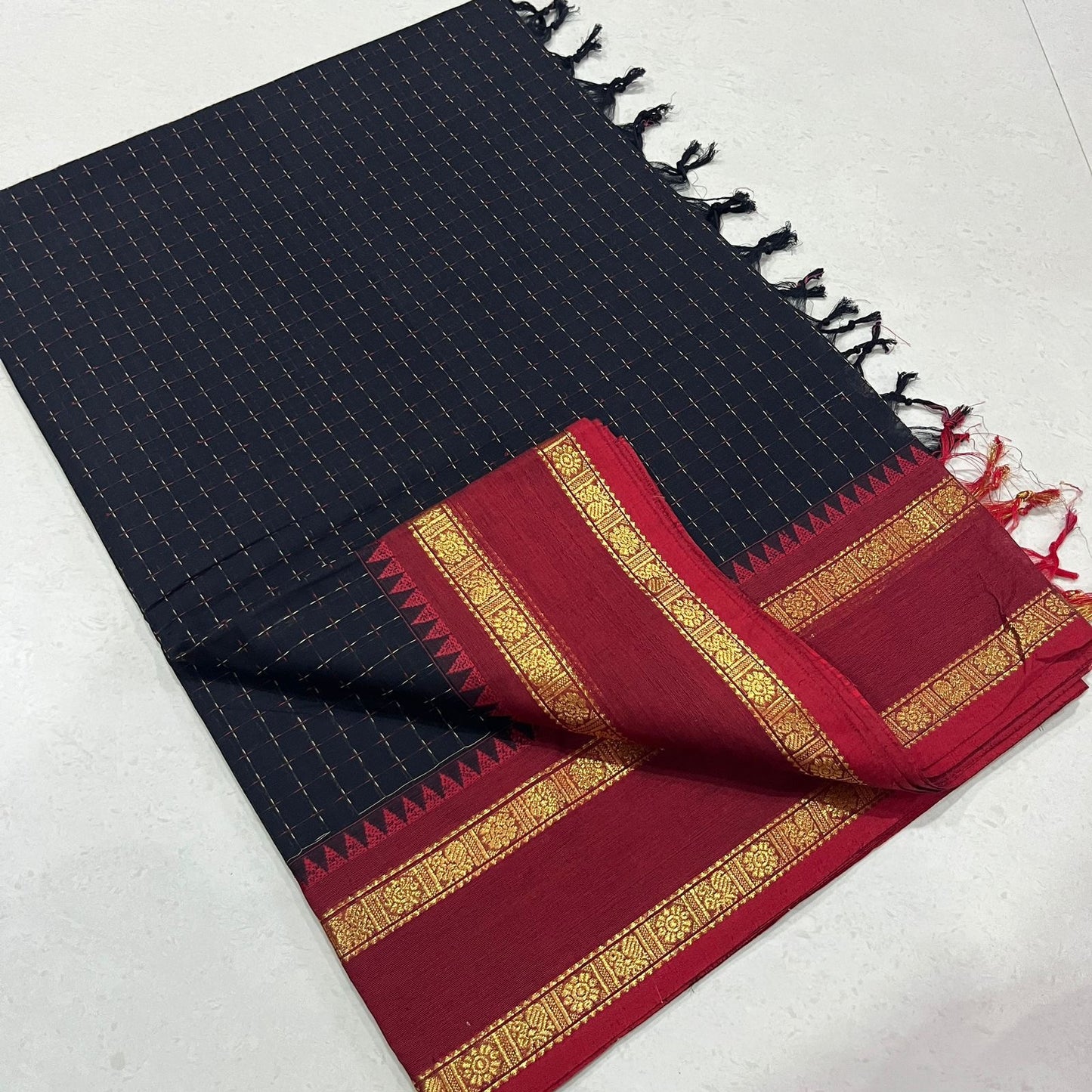 Prebooking (15-20 days) Ahaana inspired pure kanchi cotton saree in black and red combo