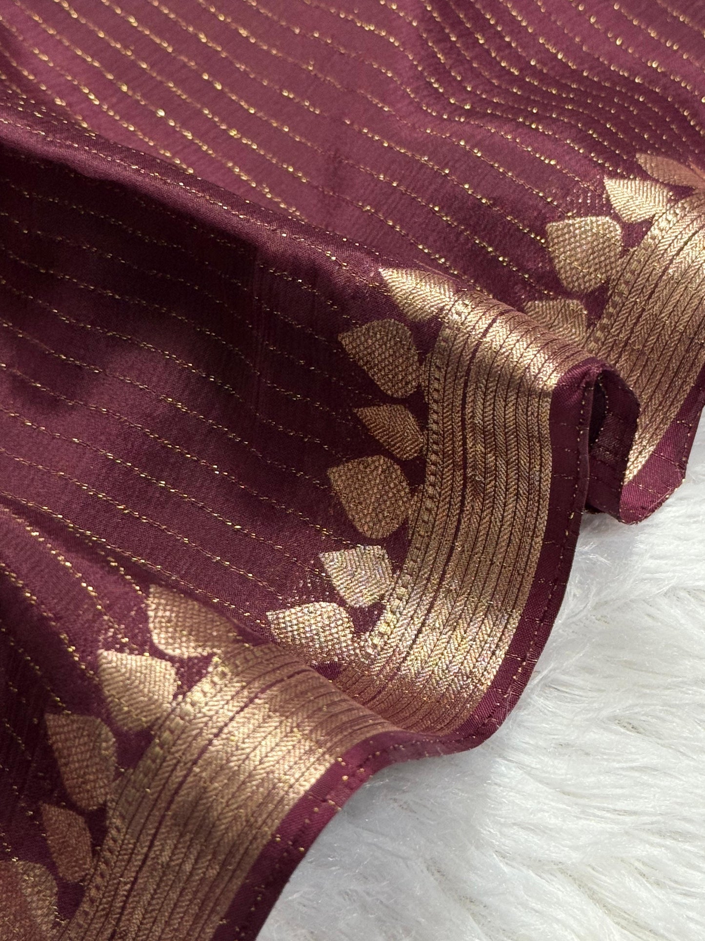 Premium viscous crushed chinon silk with lurex zari lines - 2