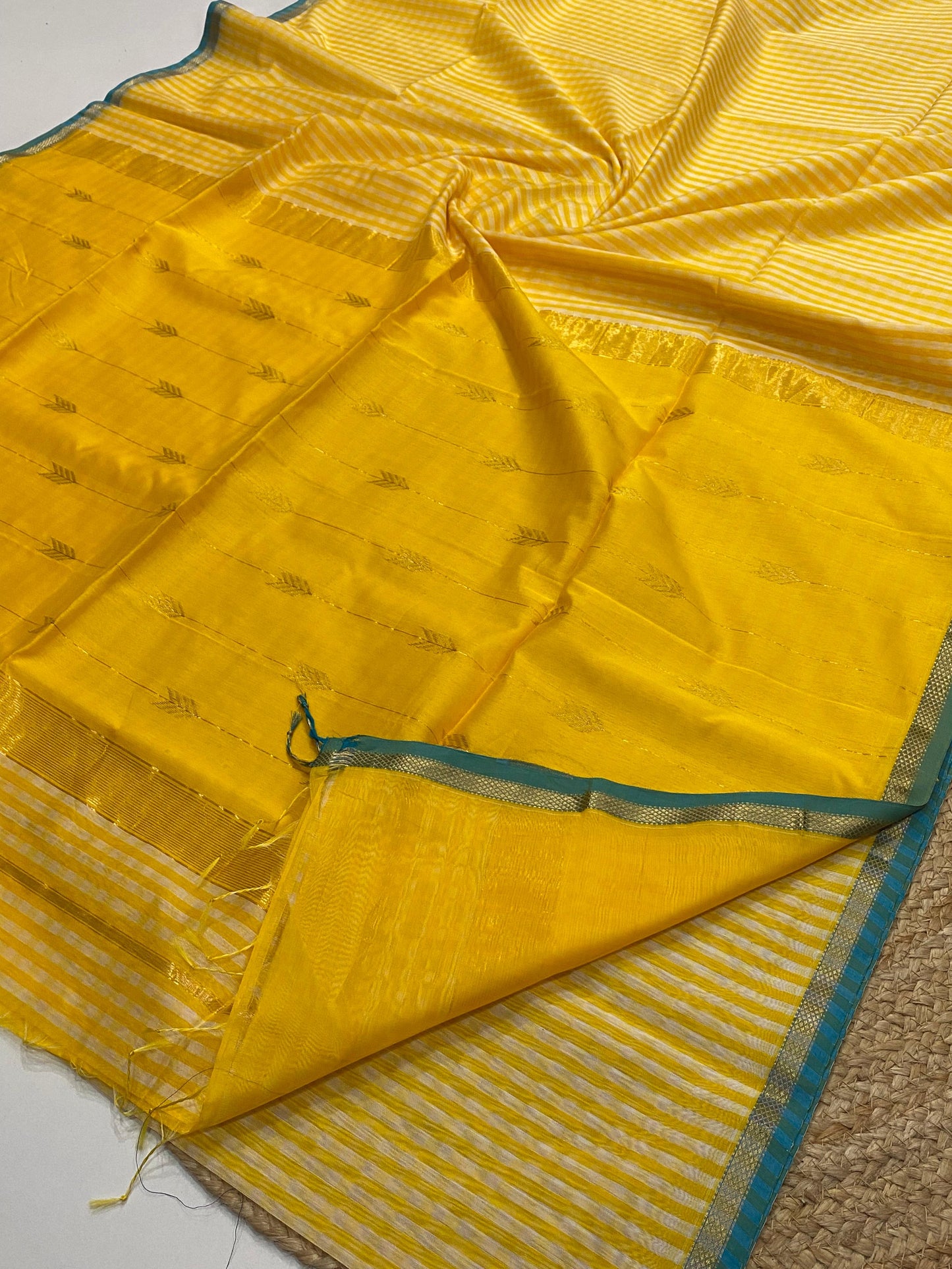 (Pre-booking 30 days) Pure Maheshwari handloom butti checks saree - Yellow