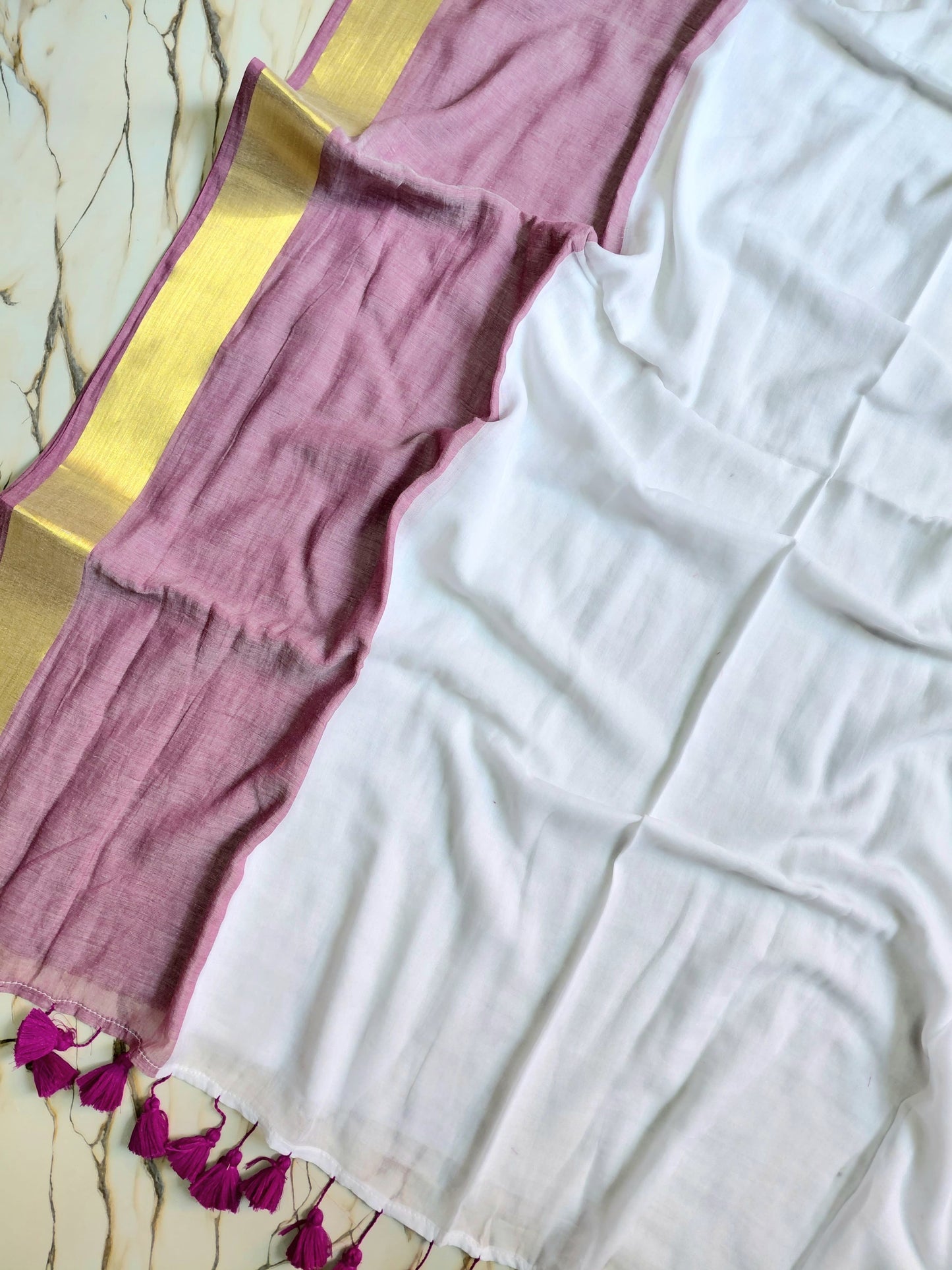 Pure mul cotton saree Big dusty pink border and wine tassels